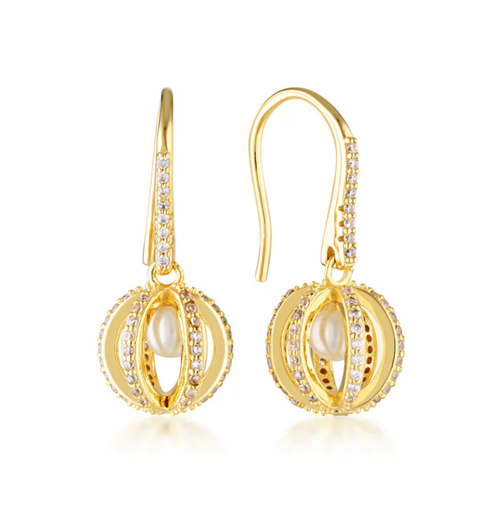 Majesty Freshwater Pearl Gold Earrings